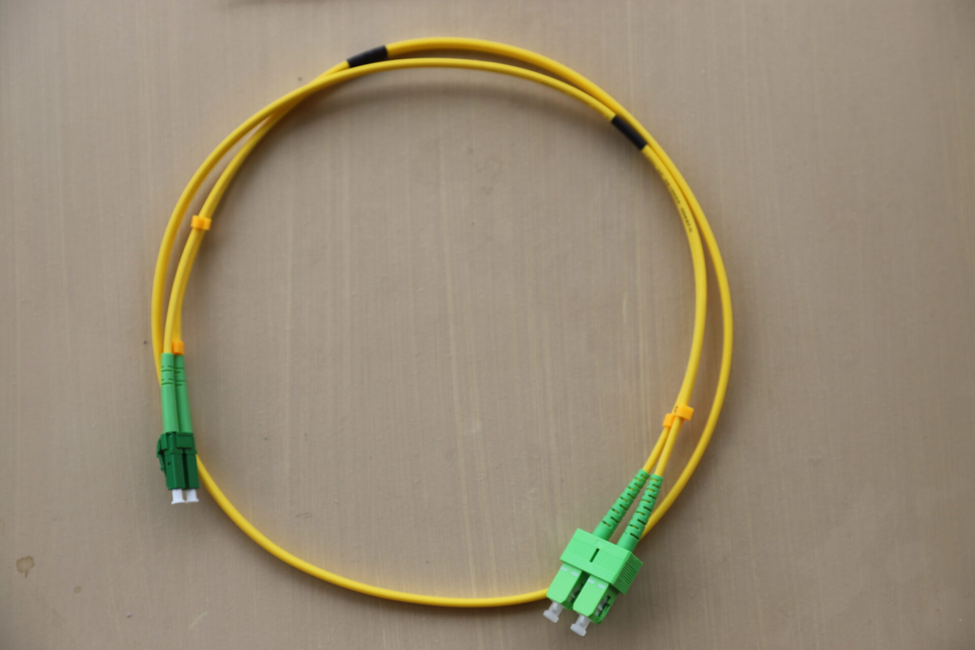 1M LC/APC to SC/APC Duplex SM Patch Lead - Image 2