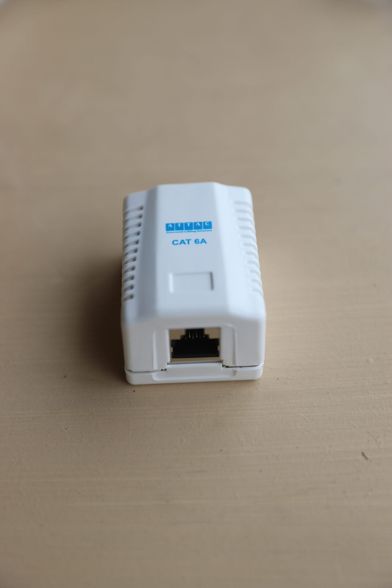 DATA BOX SINGLE CAT6A STP